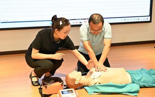 国产小情侣,甜蜜爱情故事演绎青春风采  第3张